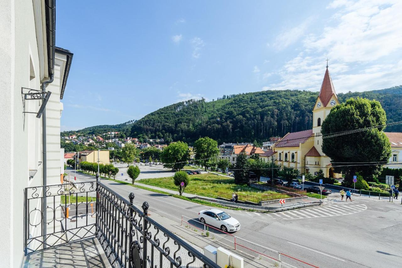 Apartmánový dom GRAND - Contactless Check In Trenčianske Teplice Exterior foto